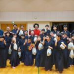 心武館道場<!--東北 設立年	1980 年	館長・代表	洋谷将人 稽古場所	950-0052 新潟県新潟市東区秋葉通2-3722-7 山の下中学校武道場 （学校体育館） 稽古場所２	950-0027 新潟市東区松和町15-8 中地区コミュニティセンター  稽古日時	 【水】19-20:30  【木】19-20:30  【土】18-19:30 費用	  入会金／0円  月謝／0円  後援会費／月額1000円   スポーツ保険 指導内容	少年／○  入門可能年齢	年長以上	募集時期	常時可能 入会希望連絡	 洋谷将人 nadatani.masato@gmail.com  URL	https://shinbukan-1.jimdosite.com 心武館道場は４０年以上、地域に根差し活動をしています。 きちんと挨拶ができる心身ともに健やかな青少年育成につとめています。 正しく大きな剣道を身に付けるべく基本を中心とした稽古を行っています。-->