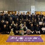 善行剣修会<!--関東 設立年	2019 年	館長・代表	大久保和彦 稽古場所	241-0871 神奈川県藤沢市善行7-1-3 藤沢翔陵高等学校 （学校体育館） 稽古日時	 【火】18：30～19：30（少年部）     19：30～20：15（一般）  【木】18：30～19：30（少年部）     19：30～20：15（一般）  【日】10：00～11：00（少年部）     11：00～11：45（一般） 費用	  入会金／10000円  月謝／年会費12000円    指導内容	少年／○ 一般／○ 外国人受入れ／○  入門可能年齢	小学生以上 ～一般	募集時期	常時可能 入会希望連絡	 宇野  URL	http://zengyoukenshuukai.com/ 当会の前身で４０年以上の歴史ある「剣修館川崎道場」時代の道場訓「剣者心也」を引継ぎ、子供から大人までが剣道を正しく修練する道場であることを目指しています。 特に少年の部においては「健全な体を作る・親の言いつけを守る・正しい礼儀を守る・物を大切にする」を指導の基本方針としています。 少年の稽古指導においては正しい基本動作の上に強い踏み込みとスピードのある打ちを追求するとともに、幅広く技を習得させるように努めています。-->